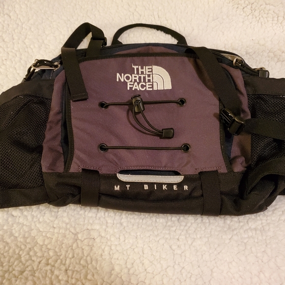The North Face MT Biker zipper fanny pack,  in excellent condition.  Navy & gray - Picture 9 of 9